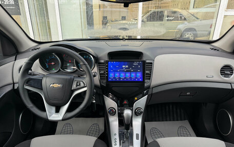 Chevrolet Cruze II, 2011 год, 723 000 рублей, 9 фотография