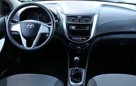 Hyundai Solaris II рестайлинг, 2013 год, 599 000 рублей, 8 фотография