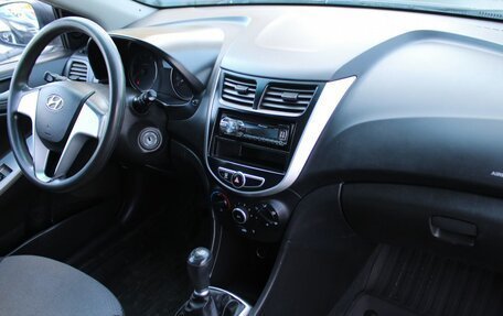 Hyundai Solaris II рестайлинг, 2013 год, 599 000 рублей, 10 фотография