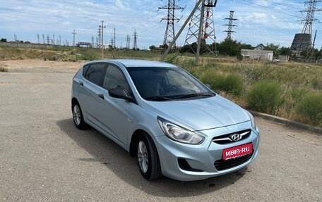 Hyundai Solaris II рестайлинг, 2014 год, 950 000 рублей, 1 фотография