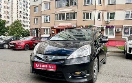 Honda Fit Shuttle I рестайлинг, 2011 год, 799 999 рублей, 1 фотография