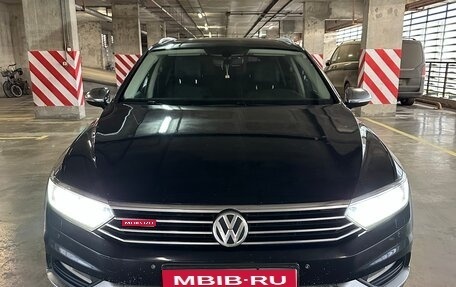 Volkswagen Passat B8 рестайлинг, 2017 год, 2 300 000 рублей, 1 фотография