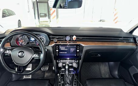 Volkswagen Passat B8 рестайлинг, 2017 год, 2 300 000 рублей, 8 фотография