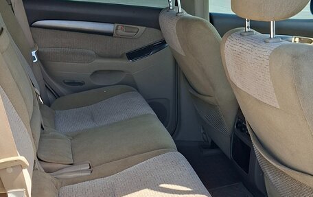 Toyota Land Cruiser Prado 120 рестайлинг, 2004 год, 1 800 000 рублей, 3 фотография