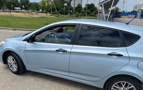 Hyundai Solaris II рестайлинг, 2014 год, 950 000 рублей, 4 фотография