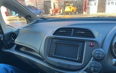 Honda Fit Shuttle I рестайлинг, 2011 год, 799 999 рублей, 16 фотография