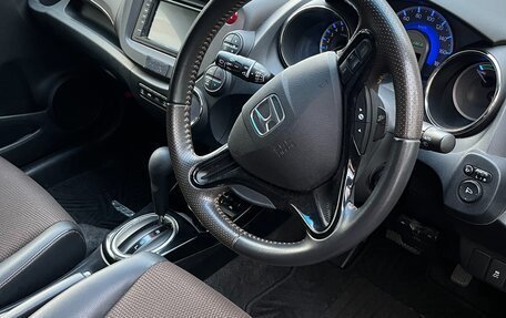 Honda Fit Shuttle I рестайлинг, 2011 год, 799 999 рублей, 13 фотография