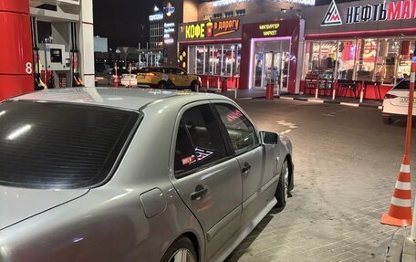 Mercedes-Benz E-Класс, 1997 год, 380 000 рублей, 8 фотография