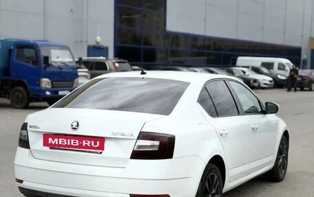 Skoda Octavia, 2018 год, 1 100 000 рублей, 3 фотография
