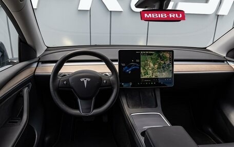 Tesla Model Y I, 2021 год, 4 490 000 рублей, 6 фотография