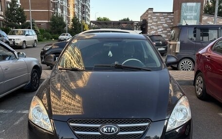 KIA cee'd I рестайлинг, 2009 год, 650 000 рублей, 1 фотография
