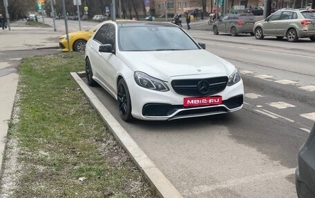 Mercedes-Benz E-Класс, 2014 год, 1 980 000 рублей, 1 фотография