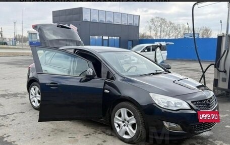 Opel Astra J, 2011 год, 500 000 рублей, 4 фотография