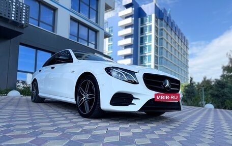 Mercedes-Benz E-Класс, 2016 год, 2 750 000 рублей, 2 фотография