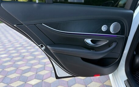 Mercedes-Benz E-Класс, 2016 год, 2 750 000 рублей, 19 фотография