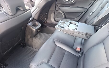 Volvo S90 II рестайлинг, 2020 год, 3 500 000 рублей, 19 фотография
