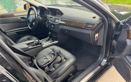 Mercedes-Benz E-Класс, 2010 год, 1 300 000 рублей, 14 фотография