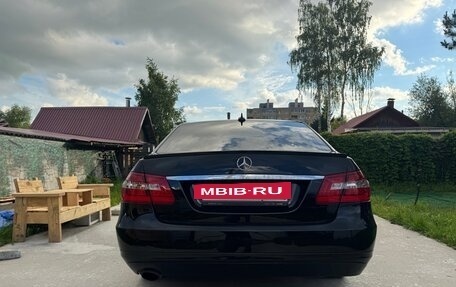 Mercedes-Benz E-Класс, 2010 год, 1 300 000 рублей, 10 фотография