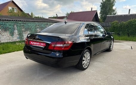 Mercedes-Benz E-Класс, 2010 год, 1 300 000 рублей, 11 фотография
