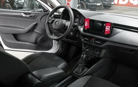 Skoda Rapid II, 2021 год, 1 749 000 рублей, 12 фотография