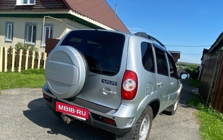 Chevrolet Niva I рестайлинг, 2017 год, 770 000 рублей, 3 фотография