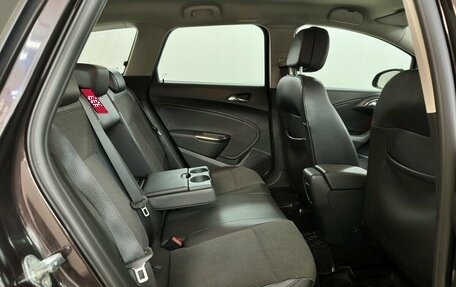 Opel Astra J, 2012 год, 750 000 рублей, 11 фотография