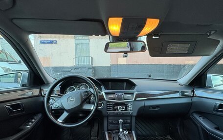 Mercedes-Benz E-Класс, 2011 год, 940 000 рублей, 6 фотография