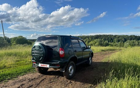 Chevrolet Niva I рестайлинг, 2003 год, 260 000 рублей, 4 фотография
