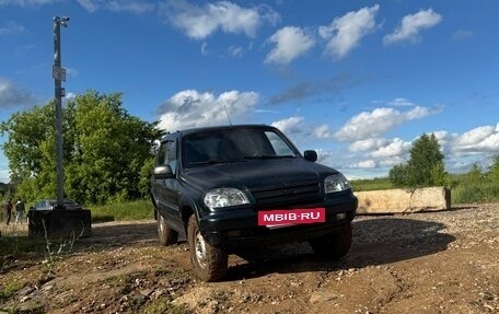 Chevrolet Niva I рестайлинг, 2003 год, 260 000 рублей, 5 фотография