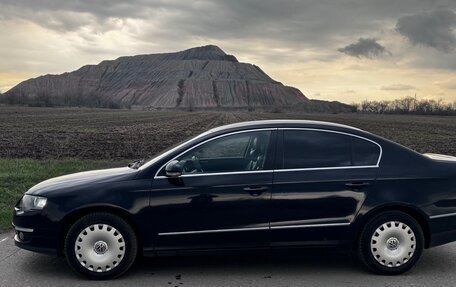 Volkswagen Passat B6, 2006 год, 725 000 рублей, 2 фотография