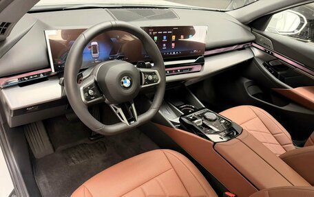 BMW 5 серия, 2025 год, 9 900 000 рублей, 7 фотография