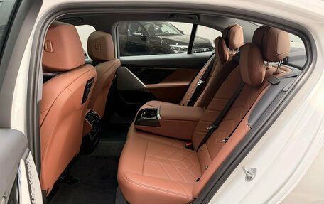 BMW 5 серия, 2025 год, 9 900 000 рублей, 9 фотография
