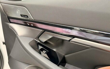BMW 5 серия, 2025 год, 9 900 000 рублей, 23 фотография