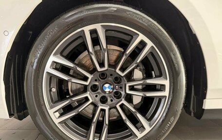 BMW 5 серия, 2025 год, 9 900 000 рублей, 34 фотография