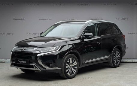 Mitsubishi Outlander III рестайлинг 3, 2020 год, 2 345 000 рублей, 1 фотография