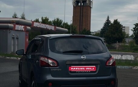 Nissan Qashqai, 2010 год, 800 000 рублей, 2 фотография