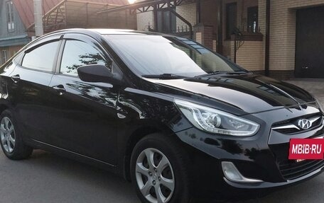 Hyundai Solaris II рестайлинг, 2013 год, 670 000 рублей, 2 фотография