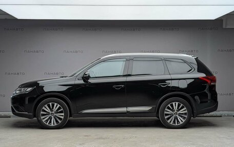 Mitsubishi Outlander III рестайлинг 3, 2020 год, 2 345 000 рублей, 3 фотография