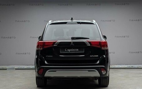 Mitsubishi Outlander III рестайлинг 3, 2020 год, 2 345 000 рублей, 6 фотография