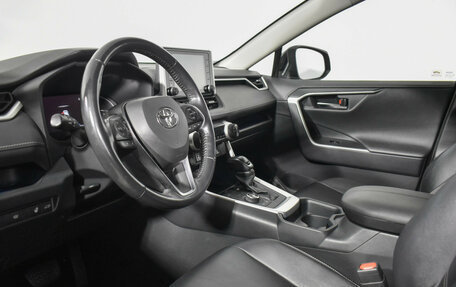 Toyota RAV4, 2019 год, 3 149 000 рублей, 10 фотография