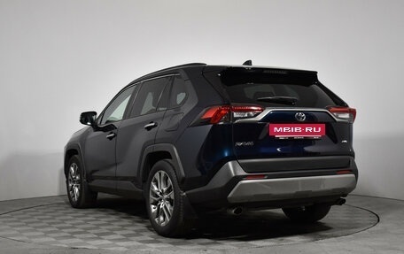 Toyota RAV4, 2019 год, 3 149 000 рублей, 8 фотография