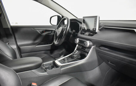 Toyota RAV4, 2019 год, 3 149 000 рублей, 14 фотография