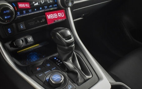 Toyota RAV4, 2019 год, 3 149 000 рублей, 19 фотография