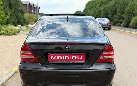 Mercedes-Benz C-Класс, 2004 год, 770 000 рублей, 4 фотография