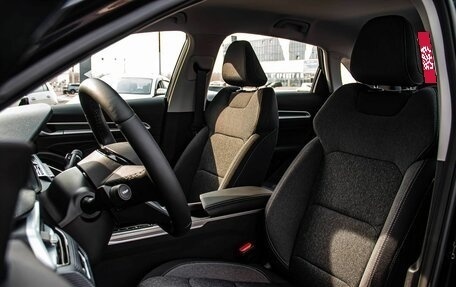 Geely Emgrand, 2024 год, 1 685 990 рублей, 9 фотография