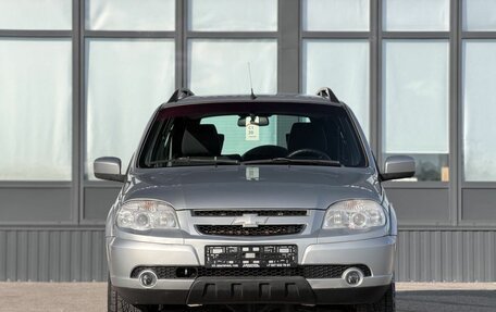 Chevrolet Niva I рестайлинг, 2015 год, 785 000 рублей, 3 фотография
