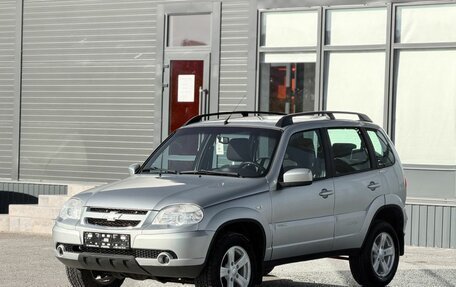 Chevrolet Niva I рестайлинг, 2015 год, 785 000 рублей, 5 фотография