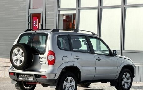 Chevrolet Niva I рестайлинг, 2015 год, 785 000 рублей, 7 фотография