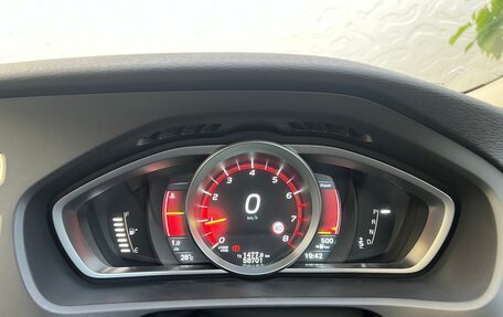 Volvo V40 II рестайлинг, 2015 год, 1 350 000 рублей, 17 фотография