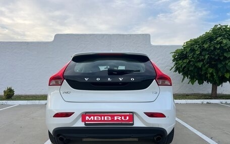 Volvo V40 II рестайлинг, 2015 год, 1 350 000 рублей, 6 фотография